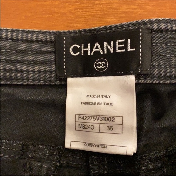 🥳 Today!!! Purchase Chanel dark gray factory distressed jeans. - Picture 4 of 11